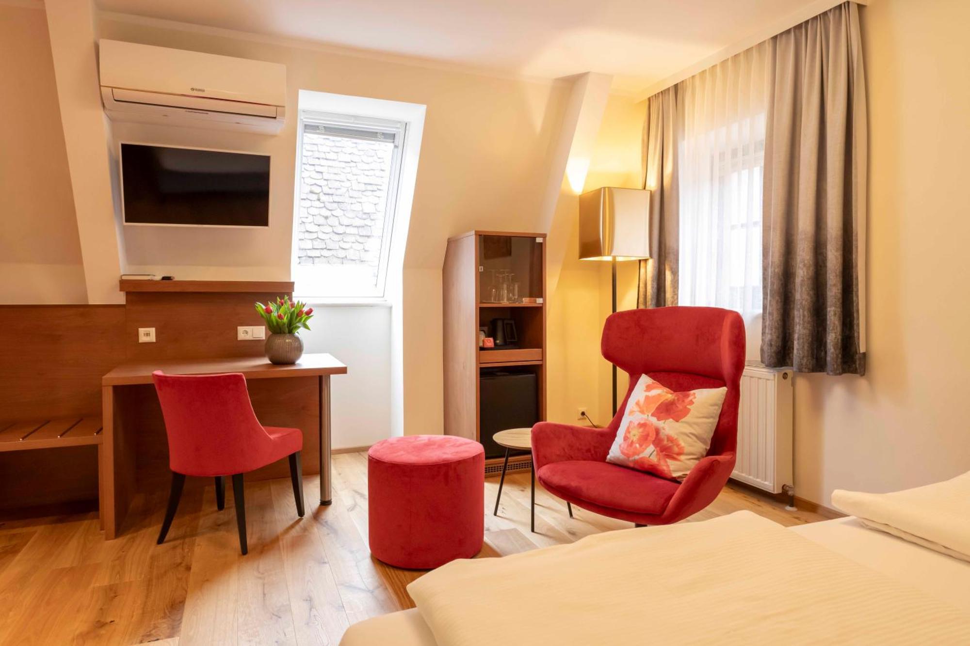 Hotel Mader Штайр Екстер'єр фото