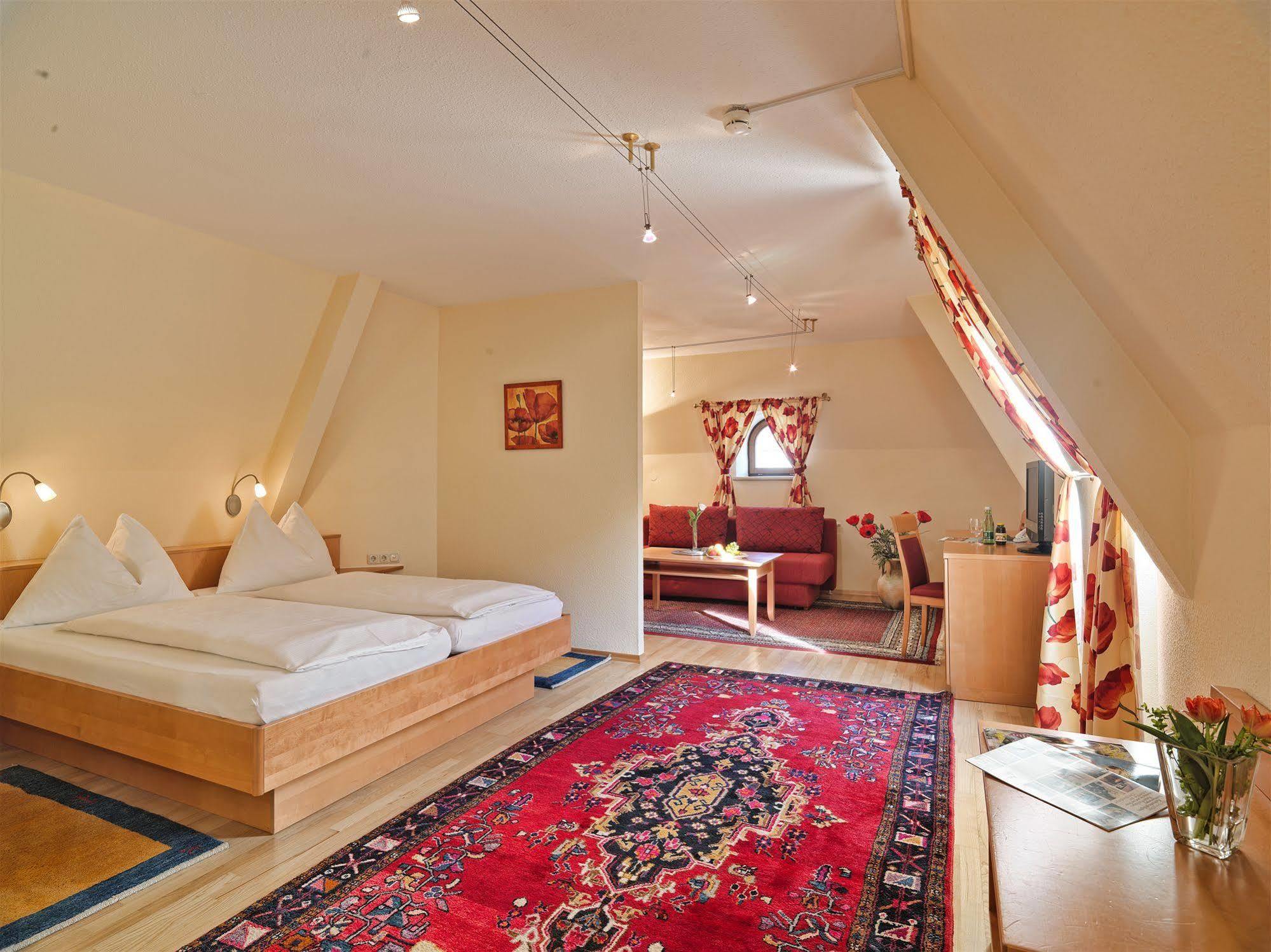 Hotel Mader Штайр Екстер'єр фото